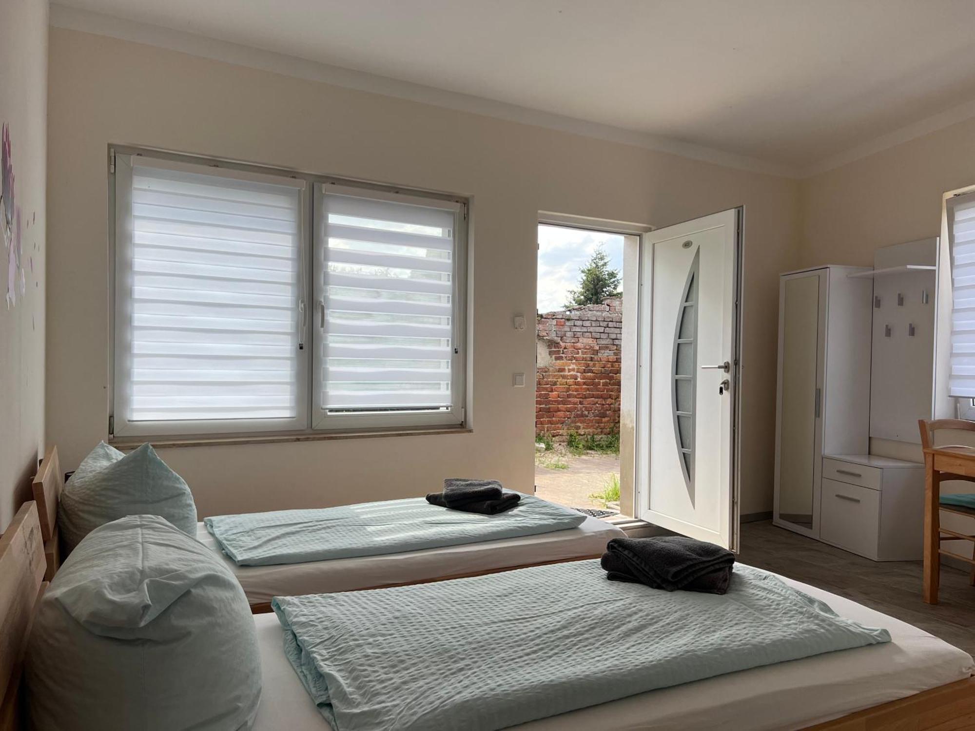 Apart Pension Plaue Brandenburg  Екстер'єр фото