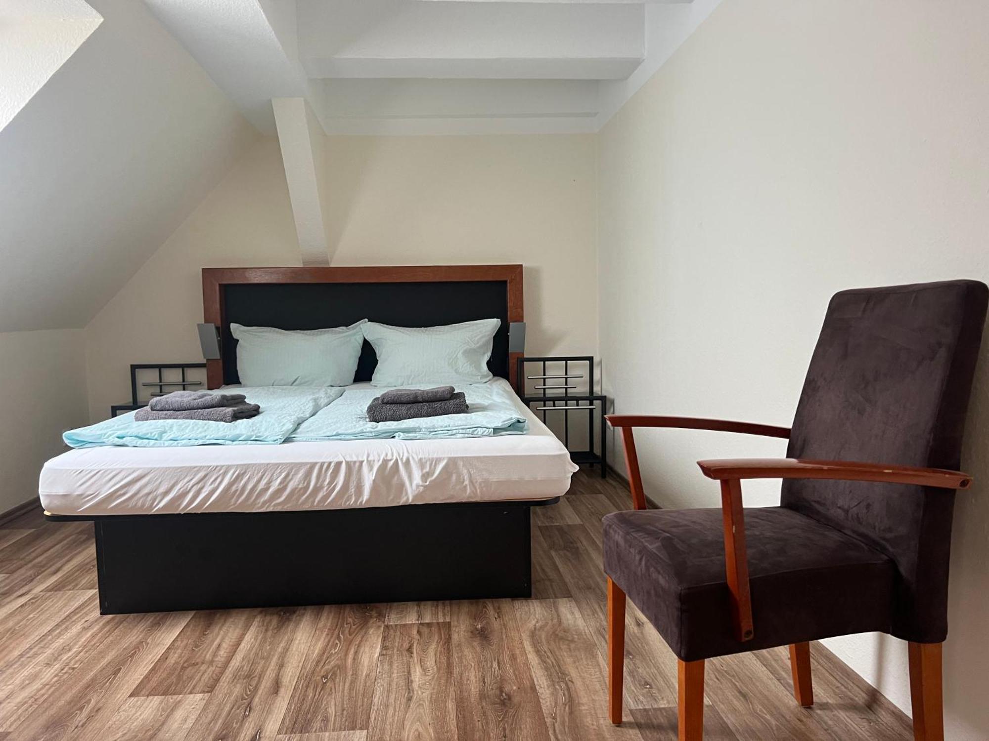 Apart Pension Plaue Brandenburg  Екстер'єр фото